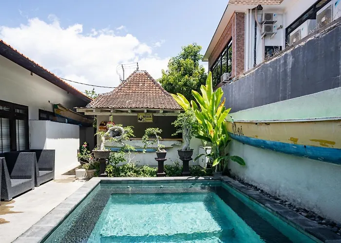 ホステル Reddoorz Hostel Near Sanur Beach Harbour バリ島