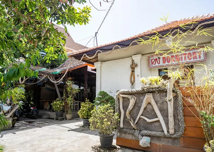 Reddoorz Hostel Near Sanur Beach Harbour ホステル *