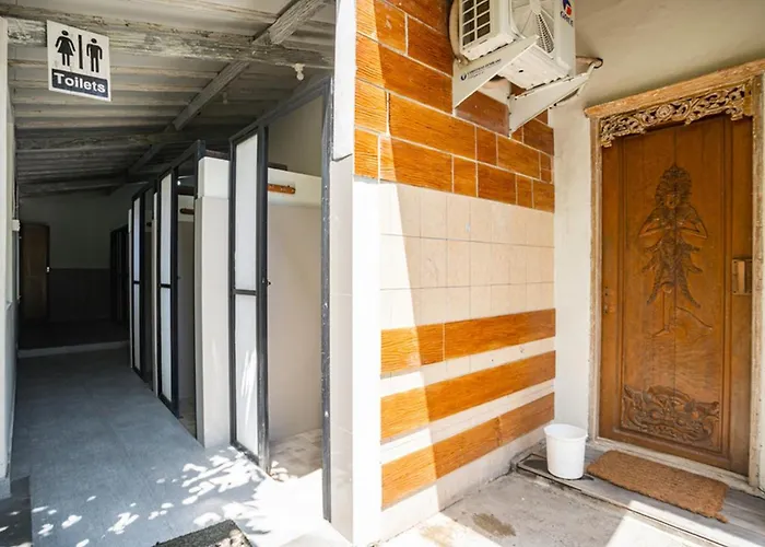 ホステル Reddoorz Hostel Near Sanur Beach Harbour
